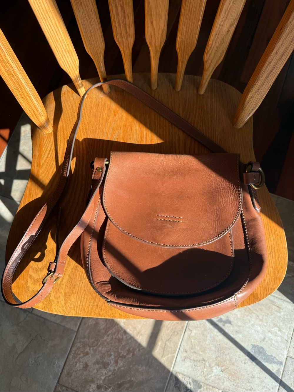 FRYE GENUINE LEATHER HARNESS SADDLE BAG IN RUST (NWT and DUST BAG)